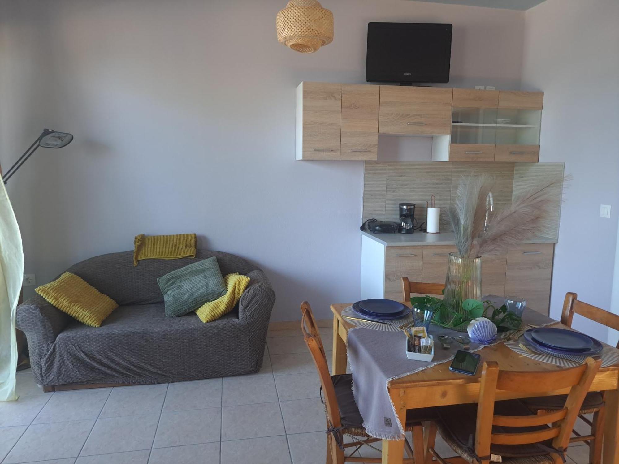 Seashell Apartment Artémida Eksteriør bilde